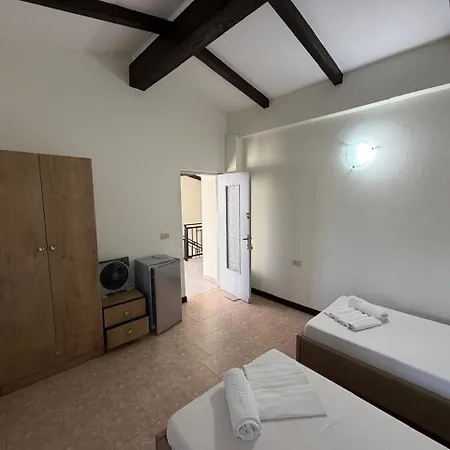 Guest house Emmas 3*